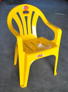 加厚塑料扶手椅户外休闲大排档成人沙滩桌椅，加厚靠背塑料椅子