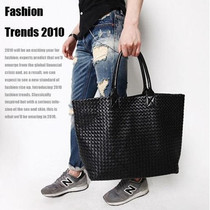 <em>毛衣搭配</em>_2013秋装新款日韩版潮<em>男士条纹毛衣</em>