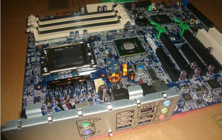 全新 惠普 Z400 X58主板 1366针 服务器主板 5