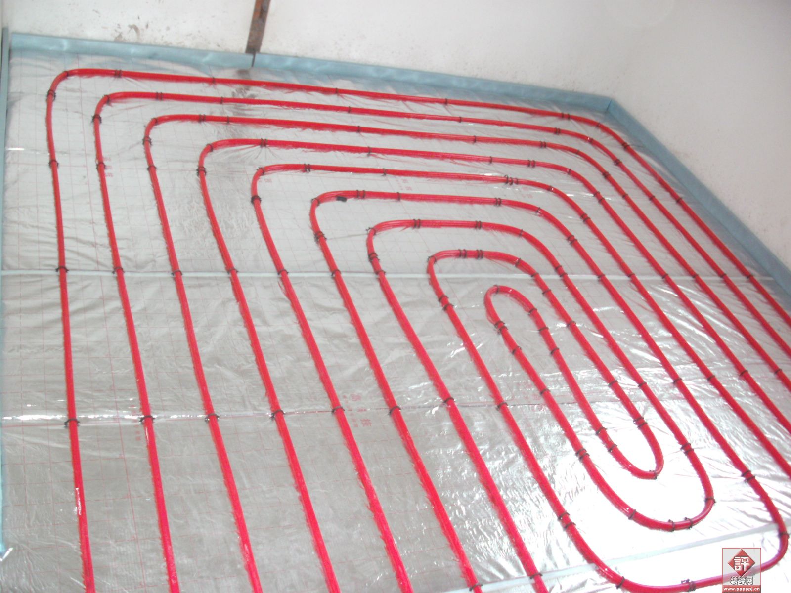 水地暖套餐,128元\/平方,菲斯曼壁挂炉+德国曼博