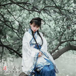 重回汉唐 汉五千白蓝青花瓷双绕短曲裾深衣现货 青韵160码转卖优惠价350元,重回汉唐精心为您挑选-麦尔网购导航-网购宝