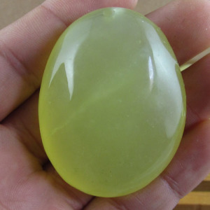 岫玉手把件 绿料岫玉原石手把玩 时来运转手玩