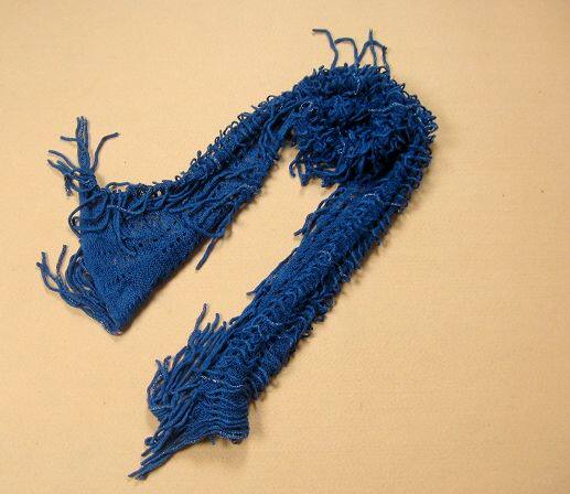 【服饰<em>搭配</em>】<em>长毛衣</em>+<em>围巾</em>+显瘦棉服 寒冬保暖