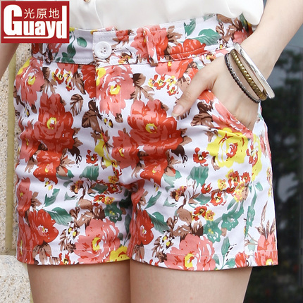 光原地2014夏款女碎花<em>中腰短裤</em> 女装显腿热裤