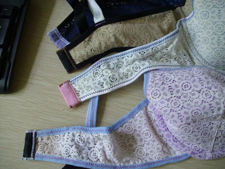 外贸 夏季薄款 蕾丝<em>胸罩</em> 有衬带钢托<em>文胸</em> 适合3