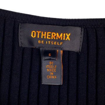 Свитер женский Othermix 12MN023011F Другие материалы Осень 2012 Длинный рукав Рукав "летучая мышь" Вырез лодочка Свитер женский Othermix 12MN023011F Другие материалы Осень 2012 Длинный рукав Рукав "летучая мышь" Вырез лодочка Складки