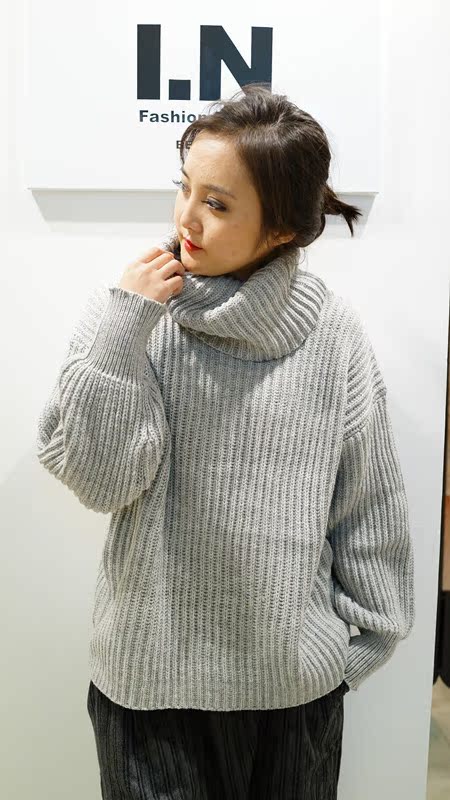 Свитер женский American Apparel AA Свитер женский American Apparel AA