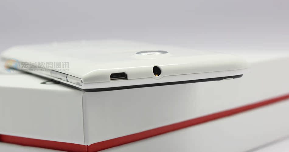 Мобильный телефон Lenovo S868T Мобильный телефон Lenovo S868T