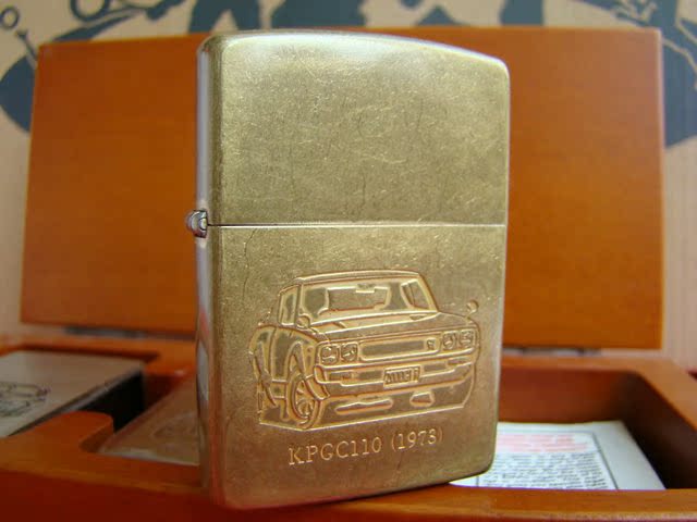 Зажигалка Zippo Оригинальные аутентичные подлинной Zippo зажигалка 1993 Nissan GT-r автомобиль деревянной коробке набор из трех Посвященным Чистая медь, Серебро Зажигалка Zippo Оригинальные аутентичные подлинной Zippo зажигалка 1993 Nissan GT-r автомобиль деревянной коробке набор из трех Посвященным Чистая медь, Серебро