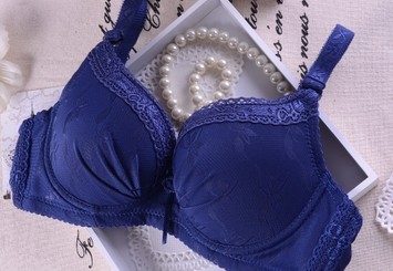 <em>夏季</em>新薄款特价包邮<em>小胸</em>少<em>女士文胸</em>套装聚拢可