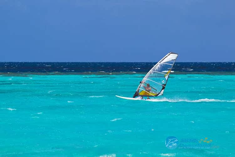 马尔代夫马富士瓦鲁岛水上活动