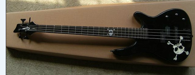 Бас-гитара Ibanez Бас-гитара Ibanez