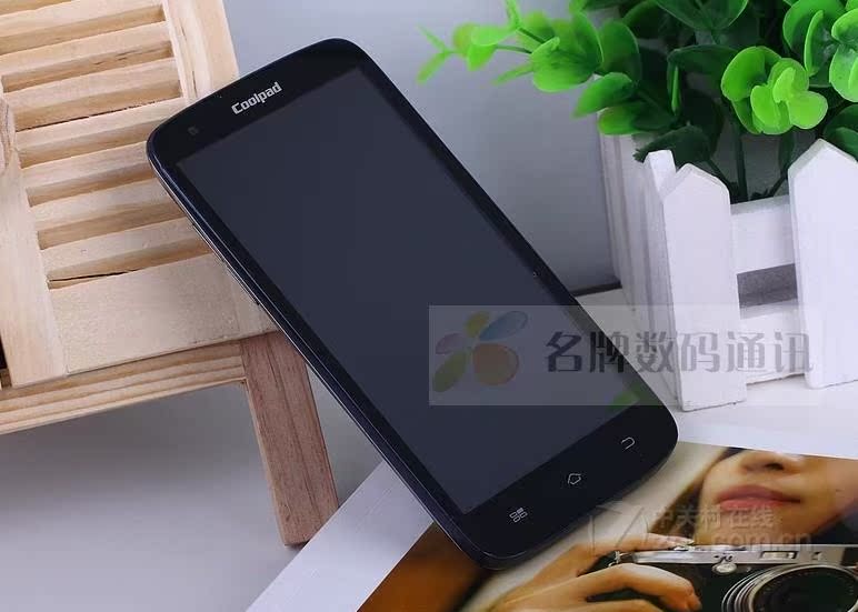 Мобильный телефон Coolpad 7295 MAX 7295+ 4.0 Мобильный телефон Coolpad 7295 MAX 7295+ 4.0