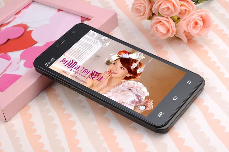 Мобильный телефон Lingwin T805A 4.3 4.2 3G Мобильный телефон Lingwin T805A 4.3 4.2 3G