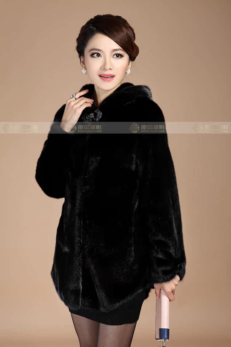 整貂黑色带帽貂皮大衣 女款 海宁皮草外套 水貂衣服图片大全,山东省