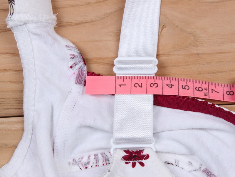 95折 宽肩带<em>里料棉</em> D.无钢托超薄杯内衣 大码文