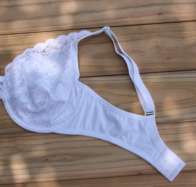 胖妞情缘 D.<em>全罩杯</em>蕾丝<em>文胸</em> <em>大码</em>内衣<em>90E</em> 95C
