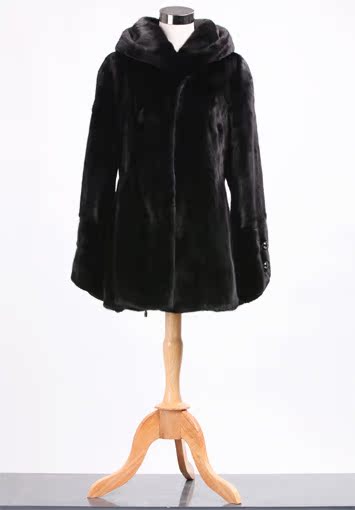 VOA水貂皮草 2011最新款女款外套黑带帽高贵