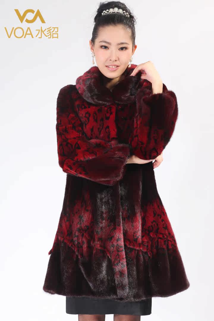 <em>VOA维欧艾女装</em> 皮草新款2011女款深啡红花带