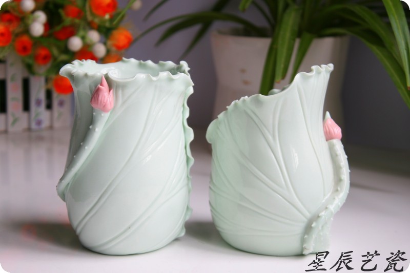 陶瓷花瓶 手工 荷花 绿釉 独款 高温烧制 耐用 超漂亮 清新款