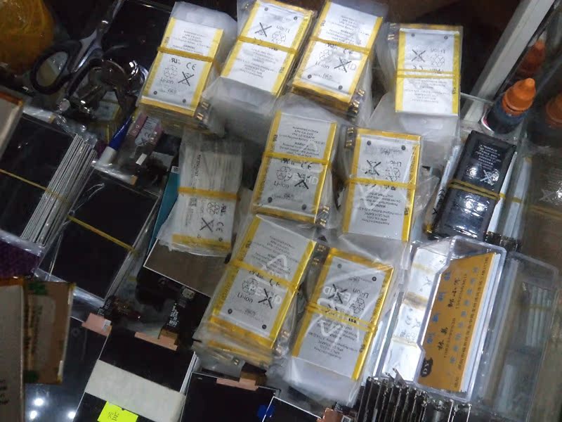 АКБ Второе поколение новый оригинальный Apple iphone3gs батарея 3gs Оригинальный аккумулятор трех поколений АКБ Второе поколение новый оригинальный Apple iphone3gs батарея 3gs Оригинальный аккумулятор трех поколений