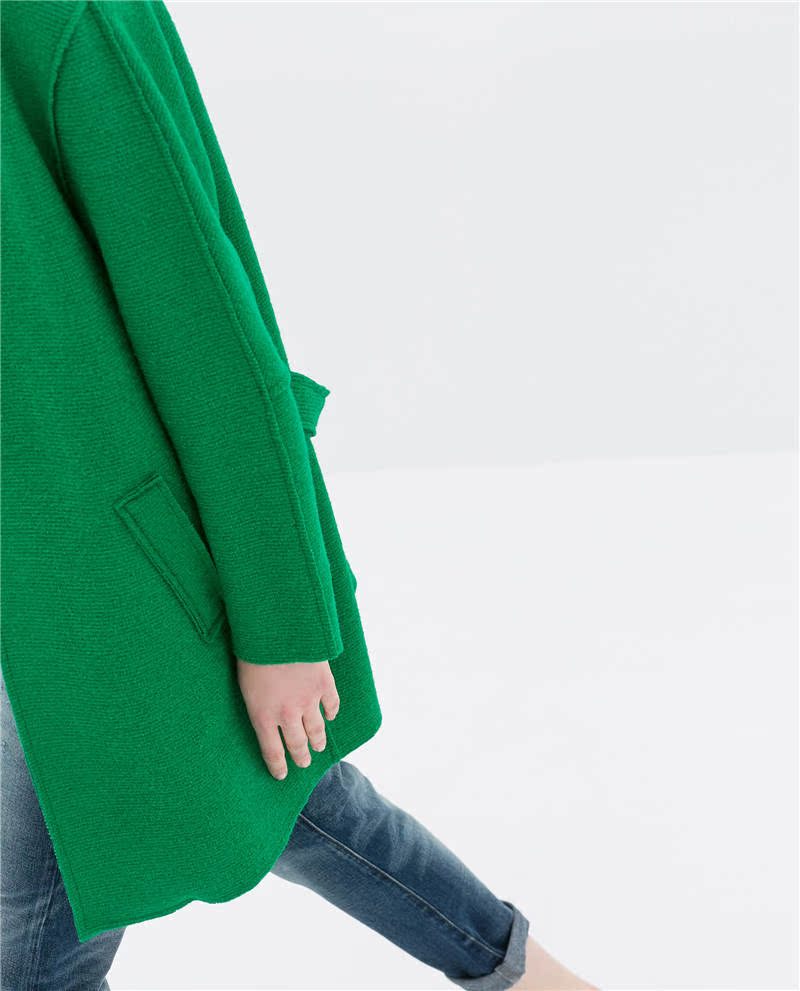 Зеленое пальто Зара