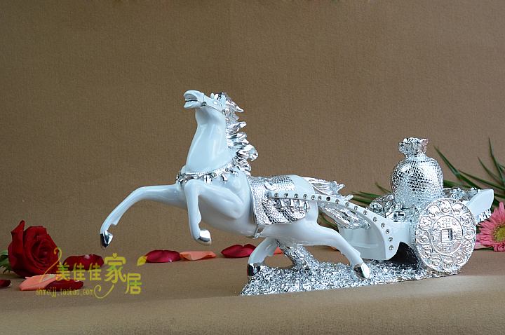 Декоративные украшения 高档 工艺品家居摆设品 商务礼品 新房摆件马摆件品客厅装饰品 Европейский стиль Полимерный материал Декоративные украшения 高档 工艺品家居摆设品 商务礼品 新房摆件马摆件品客厅装饰品 Европейский стиль Полимерный материал