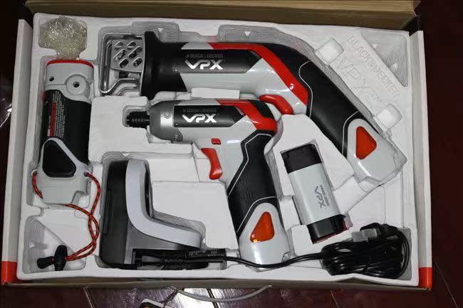 Black & Decker 百得 VPX903X1 电动工具套装（电钻、电锯、LED照明灯、锂电池、充电器）