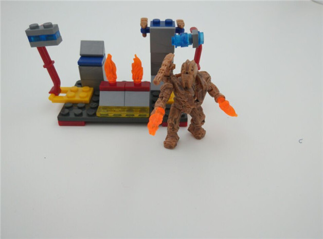 Подвижная модель куклы Mei Jia Bao Mega Bloks Mega Bloks Подвижная модель куклы Mei Jia Bao Mega Bloks Mega Bloks