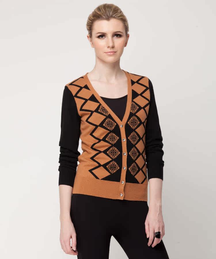 绒华贵族专柜 <em>女羊绒</em>衫 深V领<em>纽扣</em>针织<em>开衫</em>外