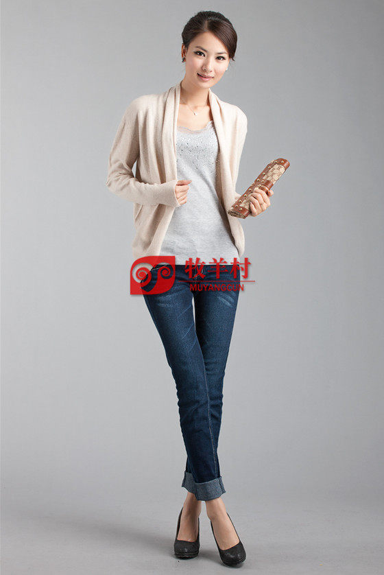 秋季女式<em>羊绒披肩小开衫</em>女士羊毛衫外套时尚毛