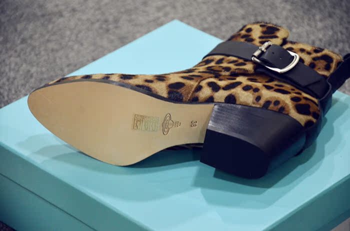 Женские сапоги Leopard конского волоса Женские сапоги Leopard конского волоса