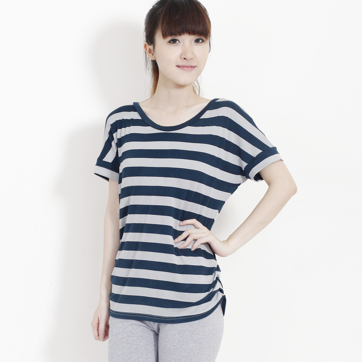 免<em>穿文胸</em>短袖<em>宽</em>条纹大码女装T恤 海魂衫宽松蝙
