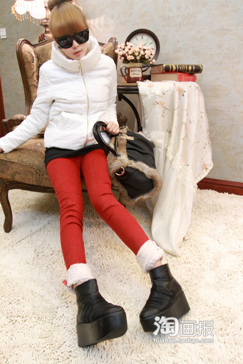 冬季矮小<em>女生</em>白色<em>羽绒</em>服时尚气质<em>搭配</em>技巧 | 秀