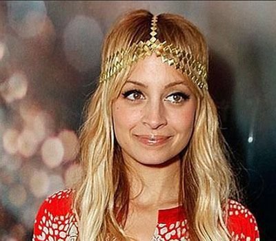 好莱坞脖子上有皱纹怎么办女明星 猫眼妆最迷