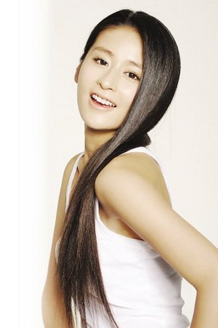 内地版杉菜颖儿变身足球宝贝为世界杯加油图片