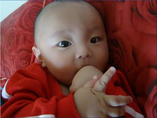 【宝宝江湖秀+宝宝吃手吃脚秀】+宇宙无敌帅