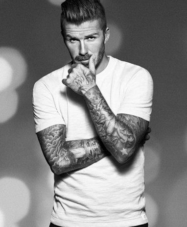 折扣吧分享男士T恤搭配选购指南