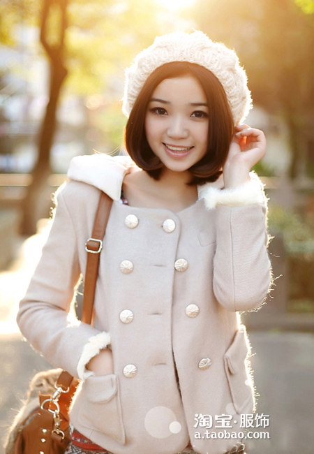 黄色短款呢<em>大衣</em> <em>搭配</em>毛呢<em>短裤</em>显瘦_azuratang